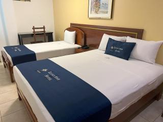 Lucky Star Hotel - 2