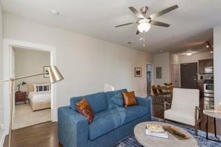 CozySuites TWO Stylish Music Row Condos with parking - Nashville - 7