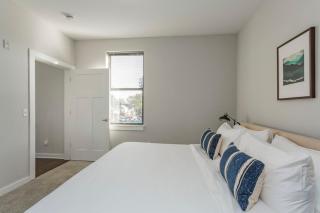 CozySuites TWO Stylish Music Row Condos with parking - Nashville - 4