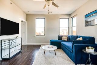 CozySuites TWO Modern Music Row Condos with parking - Nashville - 9