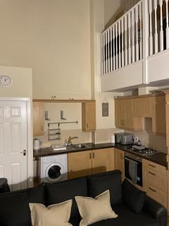 Luxury 2 Bed Apartment – Near Heathrow, Legoland, Windsor Slough - Slough - 6