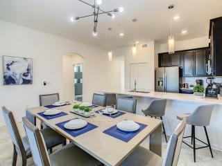 Comforting 2BR with Waterpark & Game Room - Kissimmee - 4