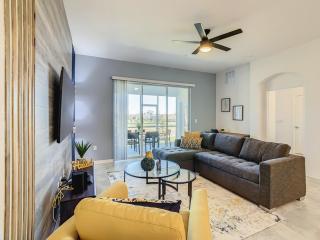 Comforting 2BR with Waterpark & Game Room - Kissimmee - 3