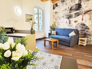 [Plaza Deluxe] Modern Center House - View Como Lake - Top Privacy - 4