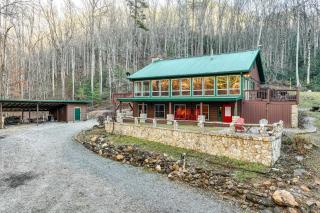 Twin Creeks Lodge with Hot Tub Less Than 1 Mi to Lake! - Bryson City - 0