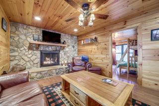 Twin Creeks Lodge with Hot Tub Less Than 1 Mi to Lake! - Bryson City - 7