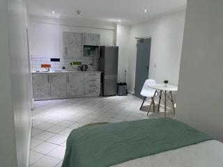 Cavendish Suite Bachelor - 8