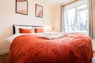 Bright and Well-Kept 2 Bed Flat! Russell Square - 0