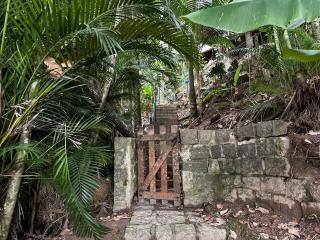 Dois Quartos Suítes em Ubatuba Beira-Mar na Praia da Enseada Hospedagem Barato Simples Pé na Areia Aluguel Temporada - 3