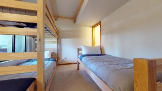 Walk to Lift Updated 2 Bedroom 2 and a Half Bathrooms 1849 Condos 209 Steps to Canyon Lodge Sleeps 6 - Mammoth Lakes - 7