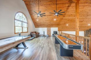 Luxe Hot Springs Cabin w/Pond and Game Room! - Pearcy - 1