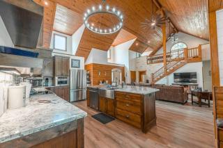 Luxe Hot Springs Cabin w/Pond and Game Room! - Pearcy - 9