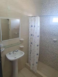 HERMOSO DEPARTAMENTO EN QUINES - 2