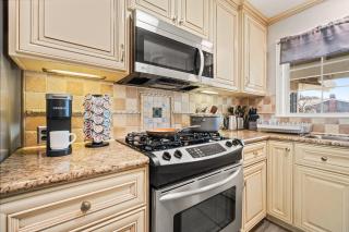 San Jose 4BR Sweet Home Prime Location - 2 Master BR - 4