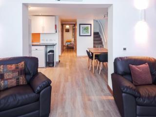 Postbox Cottage - - 8