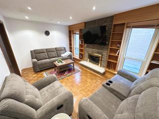 Elegant Spacious 4BR House in Upscale Neighborhood - Richmond Hill - 4