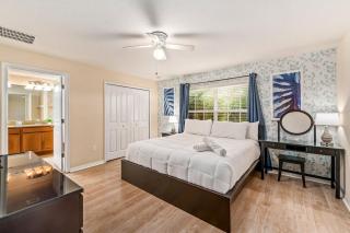 9 min to Disney w Pool- 4BD 3BA - FREE Waterpark - Kissimmee - 4
