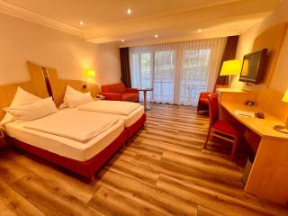 Landhotel Heimathenhof - Heimbuchenthal - 9
