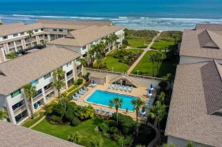 Oceanfront rental with amazing views, beach access, pools, tennis & pickleball - 8