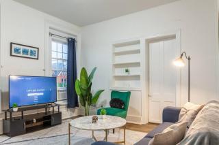 Deluxe Prospect Apt_NiagraFalls+Wifi+Bill+Kitchen - Buffalo - 1