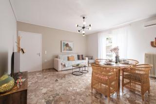 Margarita's Elegant Sunlit Apartment Palamidi View - 8