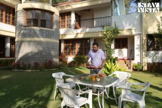 StayVista at Mikkie House 3BHK Villa Combination of Bricks & Stone - Breakfast Included - Aivarkhandpur - 9