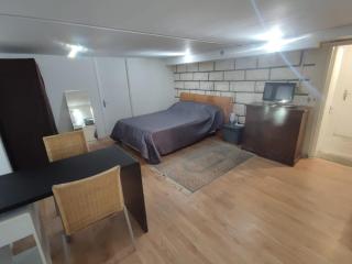 Studio privé dans maison - 2