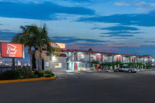 Red Roof Inn Los Angeles - Bellflower - 2