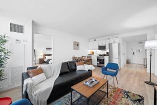 CozySuitesTWO Separate Spacious Ocean Front Condos - Atlantic City - 3