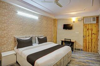 Umen Hotel Sector 66 - 6