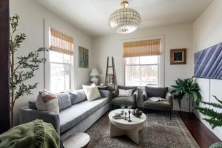 Designer Home, Hot Tub, Private Yard, & Projector - Hudson - 6