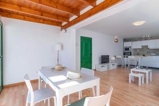 Fantástico apartamento con terraza y vistas al mar - Costa Teguise - 1