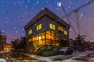 長期滞在歓迎 貸切3階建てキッチン付き pon yama SAPPORO - Ōdōri - 2