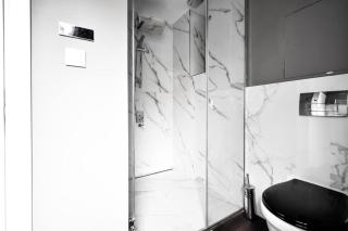 2bdr Luxury On Prime Location - 1
