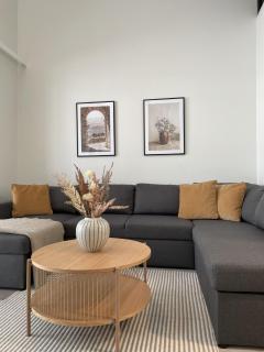 Spacious loft apartment with Lake Näsijärvi views - Tampere - 9