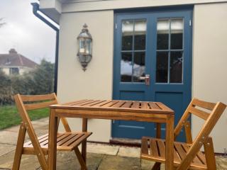 Enchanting 1 Bedroom Home with Kitchen - Saffron Walden - 6