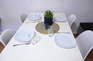 Living-Life, Klinik & Messe vor Ort, Wlan, Netflix - Essen - 8