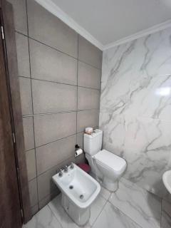 General Roca hermosa habitacion con baño privado - 9
