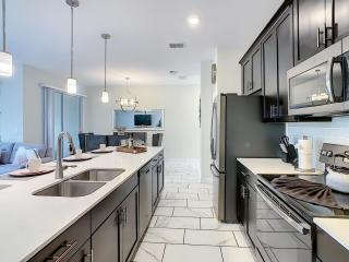 Luxury Thematic 4BR with Waterpark & Private Pool - Kissimmee - 8