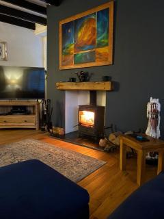 Virginia House A Contemporary Cosy Period Cottage - 8