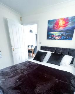 Spacious 6 Bedroom House Near City Centre - Birmingham - 4
