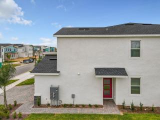 Beautiful 2BR with Waterpark & Private Game Room - Kissimmee - 5