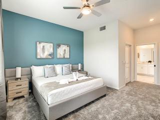 Beautiful 2BR with Waterpark & Private Game Room - Kissimmee - 8