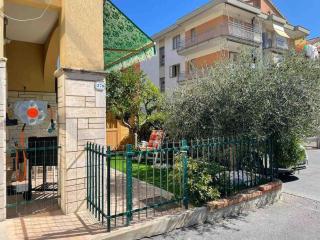Trilocale con incantevole giardino - Pietra Ligure - 1