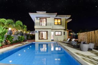 Lifeline Villas - Luxurious Taraangan 4 Mountain View Villa With Biggest Pool And Huge Open Area - Lonavala - 2
