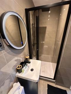 R3 - Newly renovated luxury Private En-Suite Room in Harborne Park Road - Birmingham - Birmingham - 6