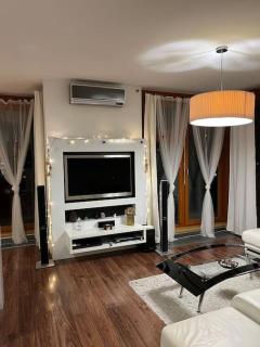 Rooftop apartment with pergola and parking - Prague - 0