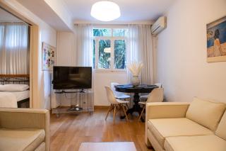 Renovated apartment under the hill of Philopapus - Athen - 9
