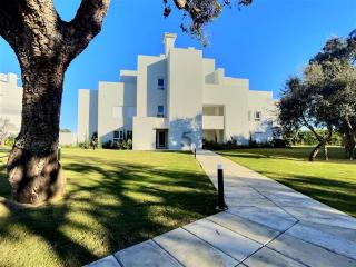Experience Unrivalled Luxury at Emerald Greens Your Exclusive Retreat in the Heart of San Roque Club Resort - La Alcaidesa - 9