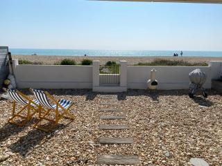 Driftwood Beach House - Pagham - 0